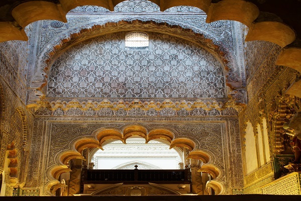 جایگاه کتیبه‌های قرآنی در معماری مساجد اسپانیا