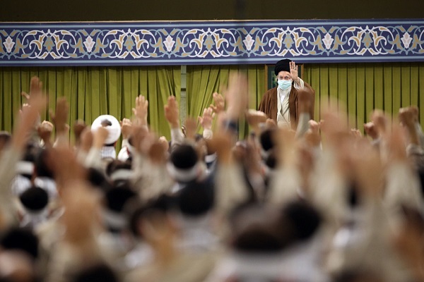 رهبری در دیدار بسیجیان