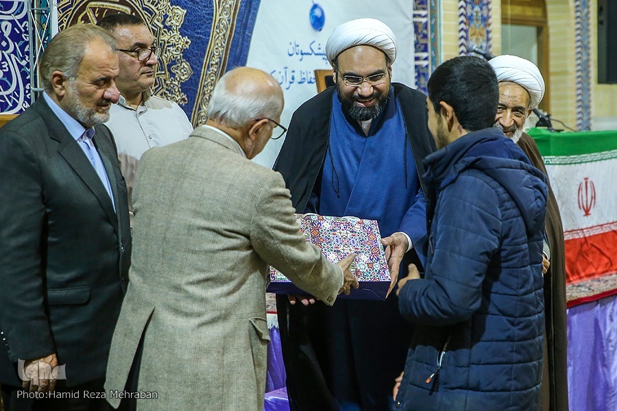 توصیه‌های قرآنی پیامبر و اهل بیت(ع) برای سعادت و حسن عاقبت جوانان امروز