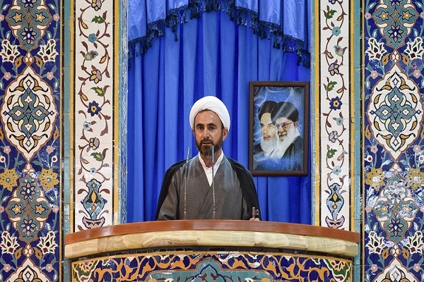 همه مسئولین باید زمینه ساز شعار سال باشند