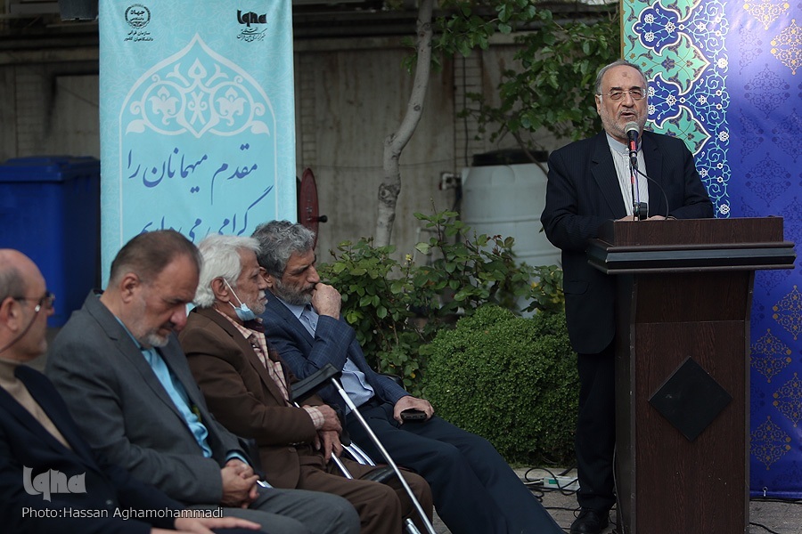 تجلیل از پیشکسوت گمنام و طرح مطالبهای جدی در نهمین دیدار نوروزی جامعه قرآنی تجلیل از پیشکسوت گمنام و طرح مطالبهای جدی در نهمین دیدار نوروزی جامعه قرآنی