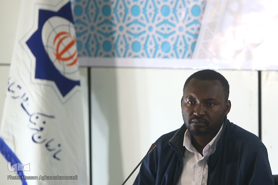 تمرکز بر اشتراکات از سیاست‌های فرهنگی قرآن است/ ضرورت بهره‌گیری از شیوه پیامبر(ص) در آموزش کلام وحی