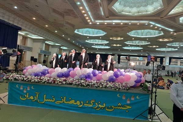 شادترین روز نمایشگاه قرآن با همخوانی عزیزم حسین و آقای مهربان شادترین روز نمایشگاه قرآن با همخوانی عزیزم حسین و آقای مهربان