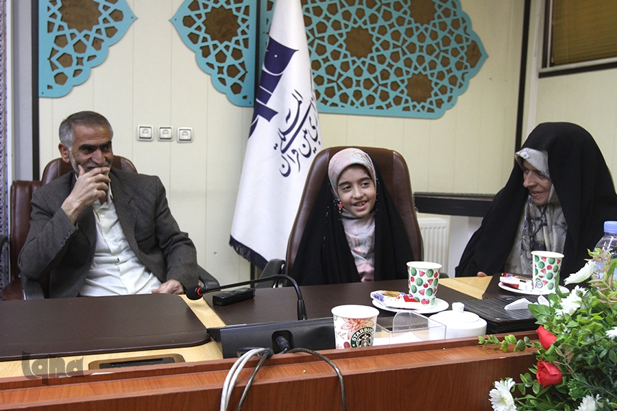 عطیه عزیزی، حافظ کل قرآن دهه نودی