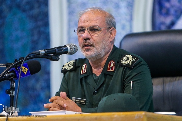 برگزاری محفل قرآنی با حضور فرمانده کل سپاه