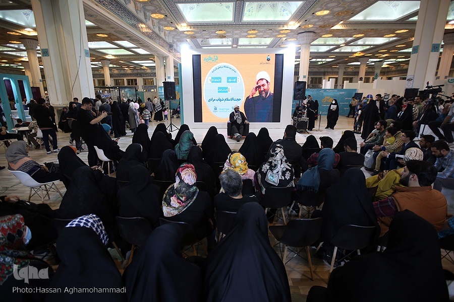 شهاب مرادی پای صحبت‌های دهه هشتادی‌‌ها نشست