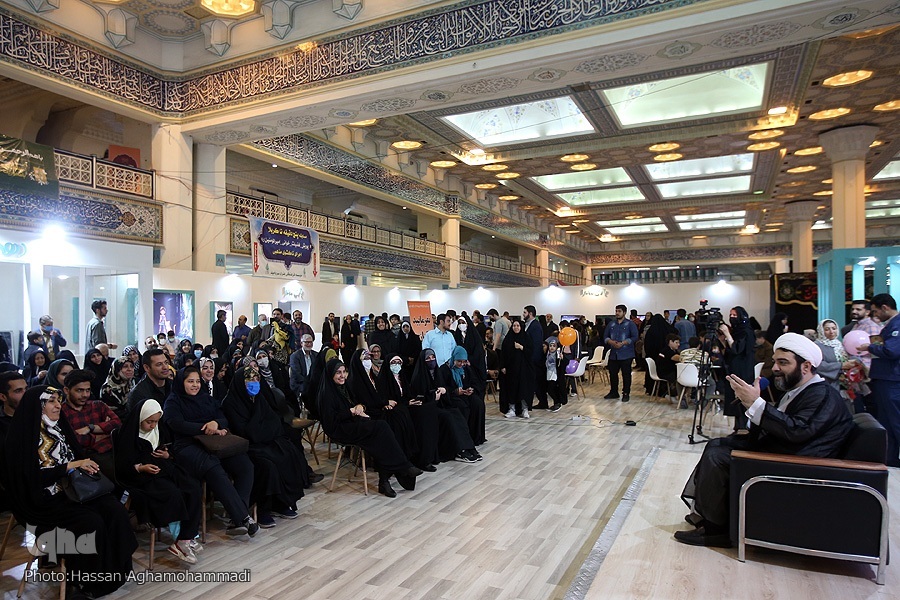 شهاب مرادی پای صحبت‌های دهه هشتادی‌‌ها نشست