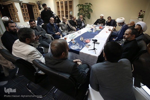 ارسالی نمایشگاه ///// بازدید رئیس و اعضای فراکسیون قرآن مجلس از نمایشگاه قرآن