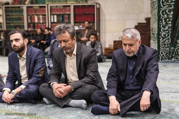 مرد خودساخته و خداجو که کاسب سیاسی نبود