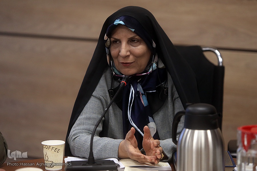 فروغ پارسا فروغ پارسا