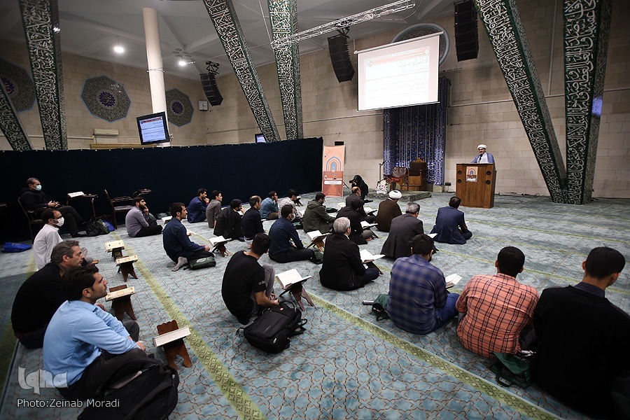 10 فرمان خداوند که اگر اجرایی شود روی زمین آباد میشود 10 فرمان خداوند که اگر اجرایی شود روی زمین آباد میشود