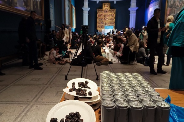 موزه ویکتوریا و آلبرت؛ میزبان افطار عمومی موزه ویکتوریا و آلبرت؛ میزبان افطار عمومی