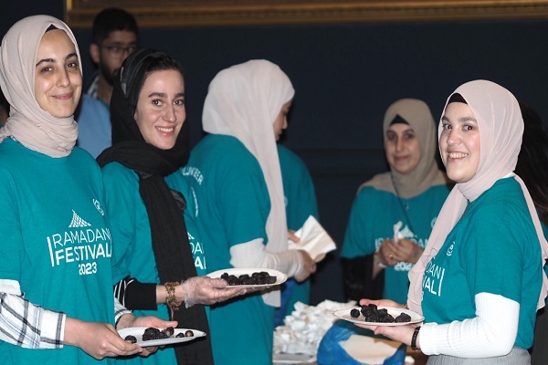 موزه ویکتوریا و آلبرت؛ میزبان افطار عمومی موزه ویکتوریا و آلبرت؛ میزبان افطار عمومی