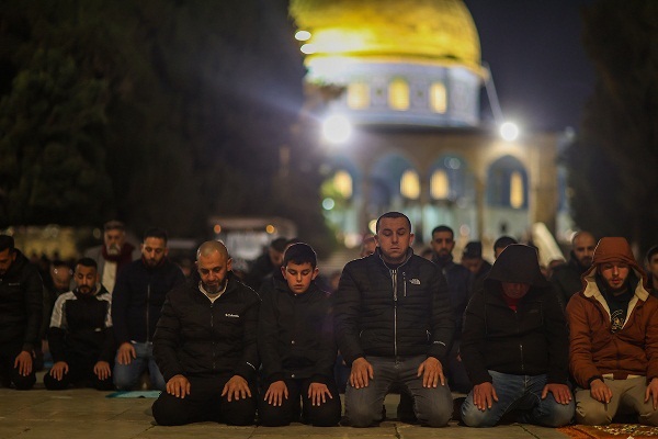 یورش صهیونیست‌ها به مسجدالاقصی در ششمن روز ماه رمضان/ شهادت جوان مجروح فلسطینی در نابلس