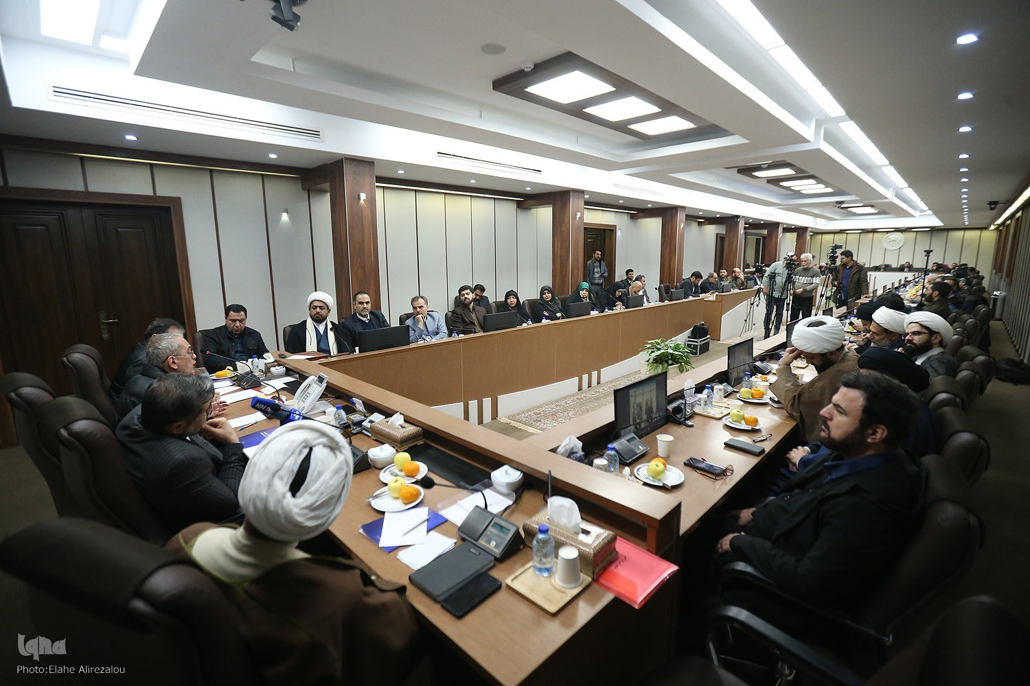 نشست «حکمرانی قرآنی در حوزه فرهنگ و هنر» برگزار شد