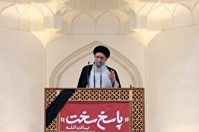 هدف دشمن از جنایات تروریستی ناامید کردن مردم به نظام است