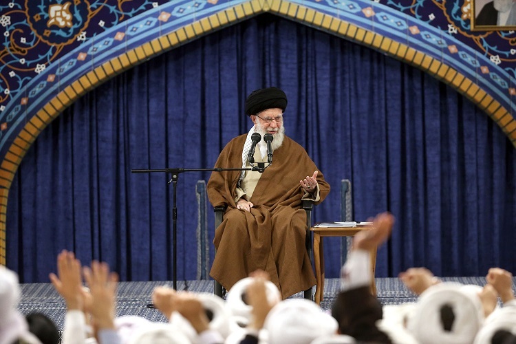 رهبر انقلاب اسلامی