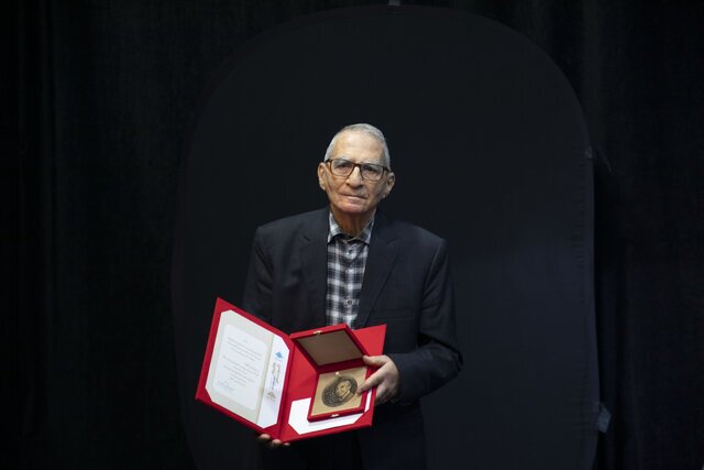 «زندگی» به روایت کریم مجتهدی