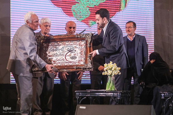 جوشش مهارت‌های سرشار مرحوم دولتی در چشمه‌سار قرآن