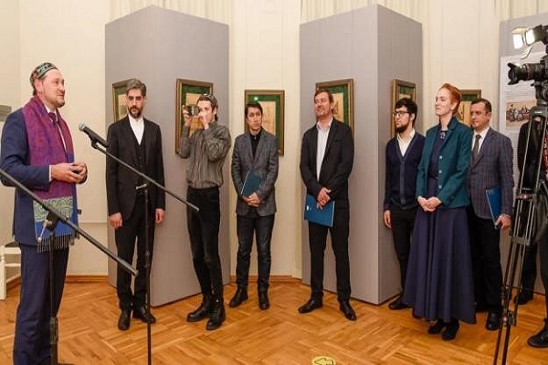 نمایش «نسخ خطی قرآن» و «هنر کتابآرایی ایرانی» در مسکو نمایش «نسخ خطی قرآن» و «هنر کتابآرایی ایرانی» در مسکو