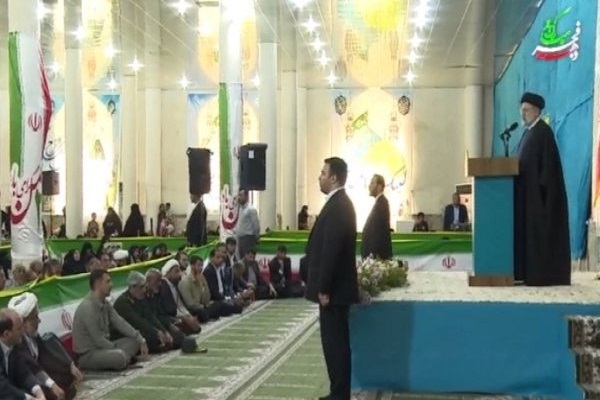 رئیس جمهور در اجتماع مردم میناب