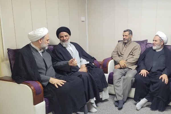 نماینده ولی‌فقیه در خوزستان با نماینده جامعه المصطفی در عراق دیدار کرد