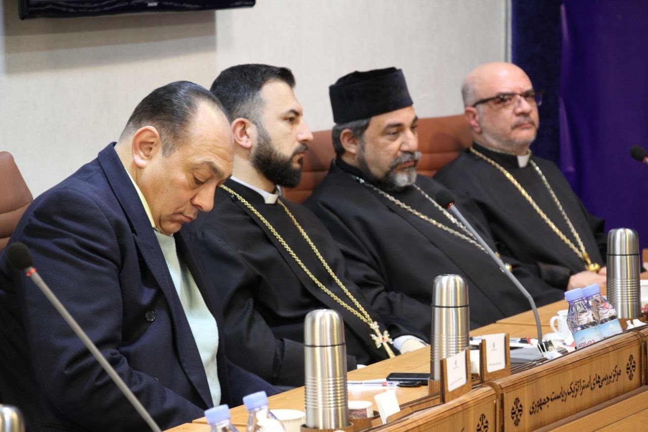 لزوم بازتاب زندگی مسالمتآمیز پیروان ادیان الهی در ایران لزوم بازتاب زندگی مسالمتآمیز پیروان ادیان الهی در ایران