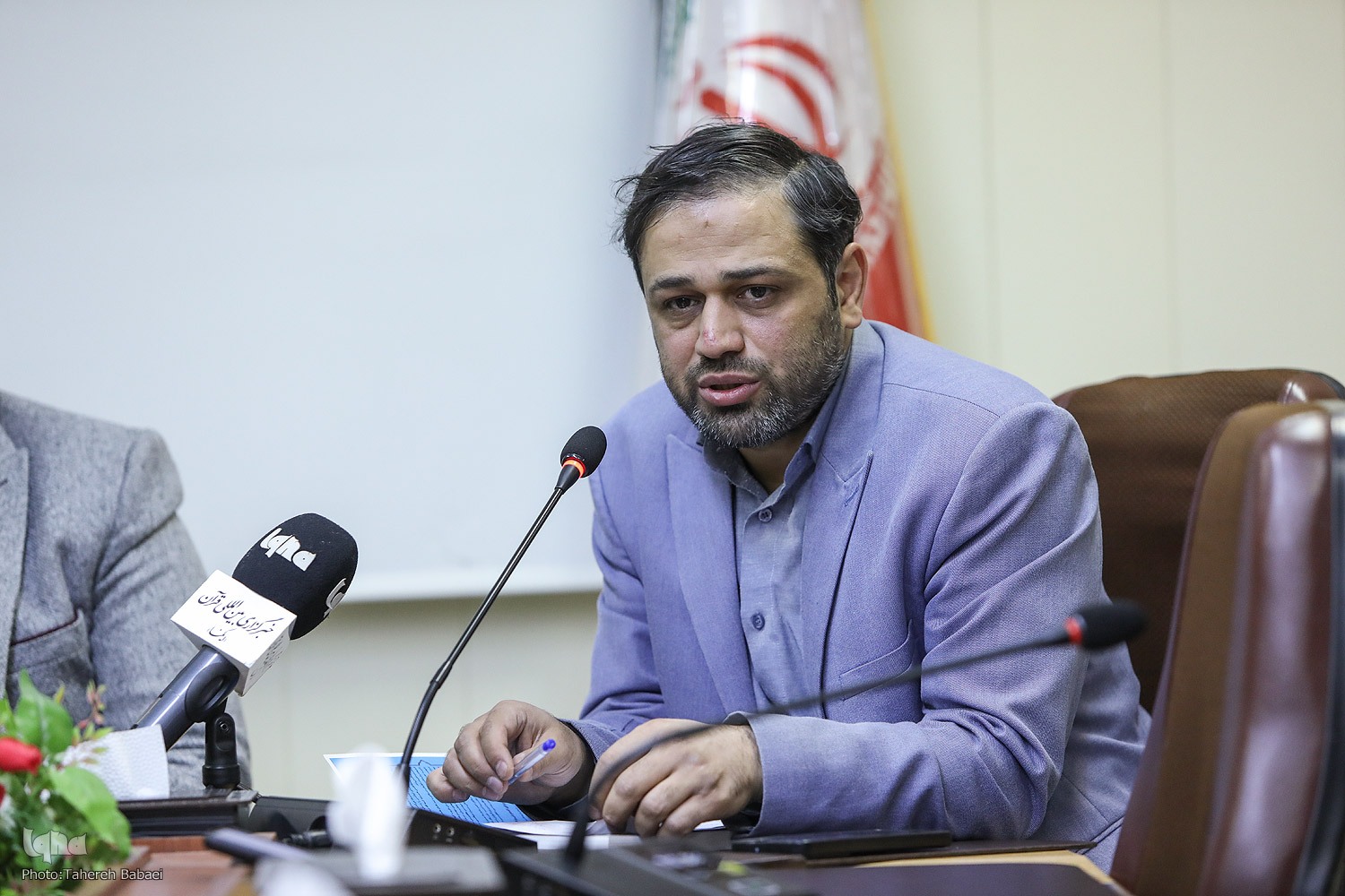 آمار توجه به زبان فارسی پس از انقلاب اسلامی بالا رفته است + فیلم