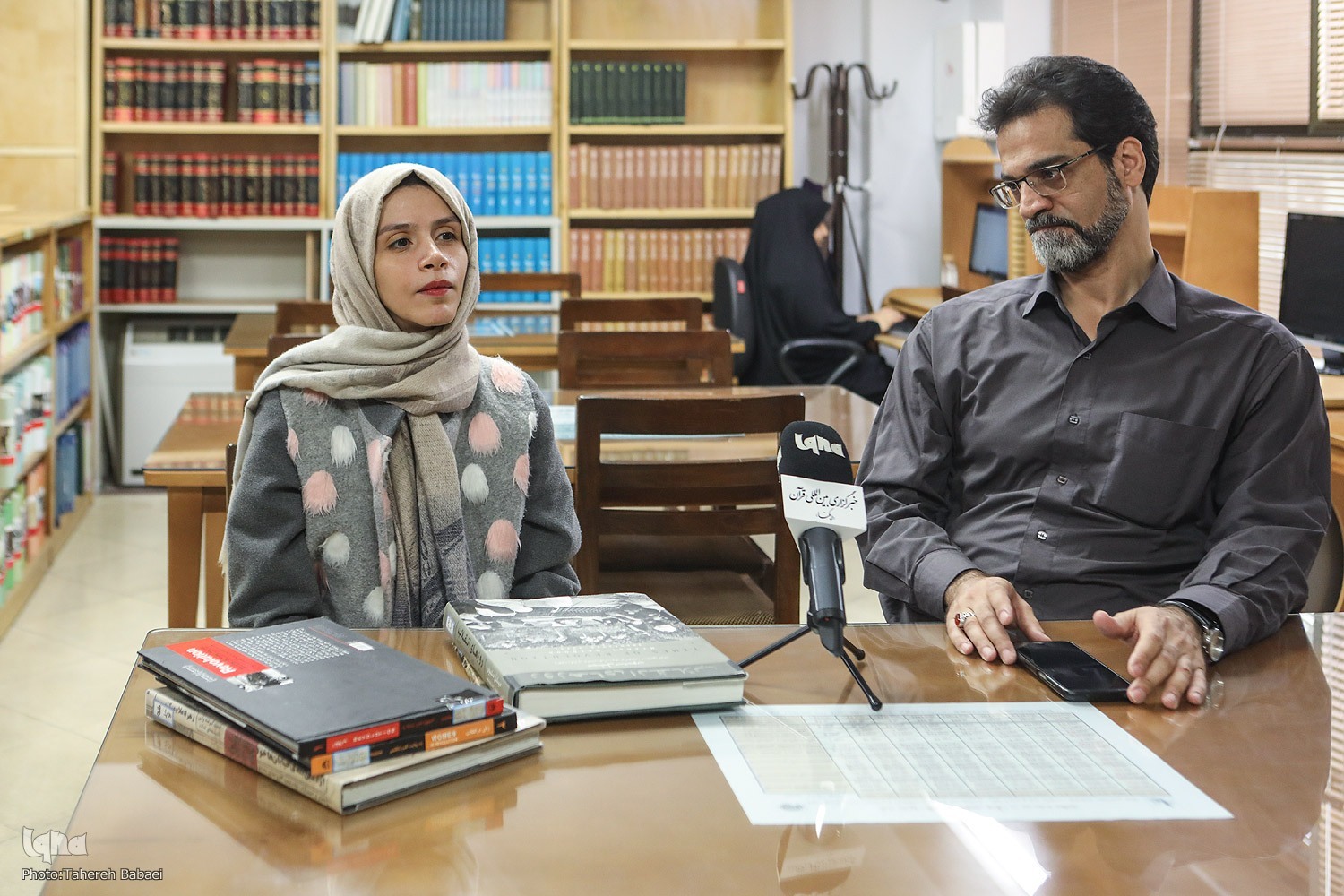 خروش خشم و جریان عاطفه در جان عکسهای انقلاب مردم ایران + فیلم خروش خشم و جریان عاطفه در جان عکسهای انقلاب مردم ایران + فیلم