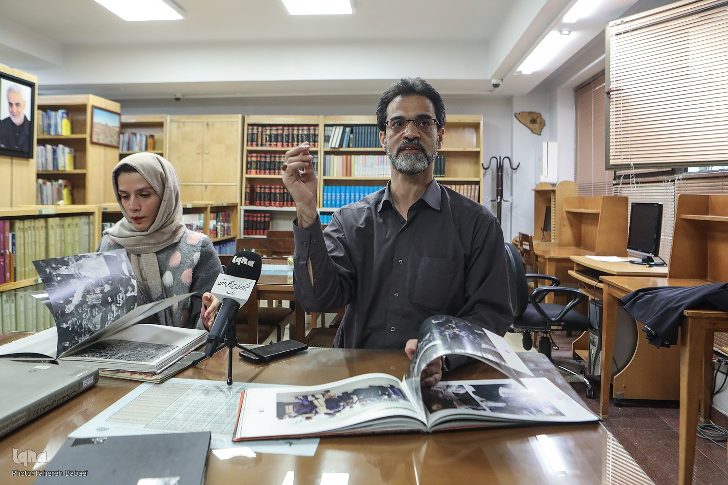 خروش خشم و جریان عاطفه در جان عکسهای انقلاب مردم ایران + فیلم خروش خشم و جریان عاطفه در جان عکسهای انقلاب مردم ایران + فیلم