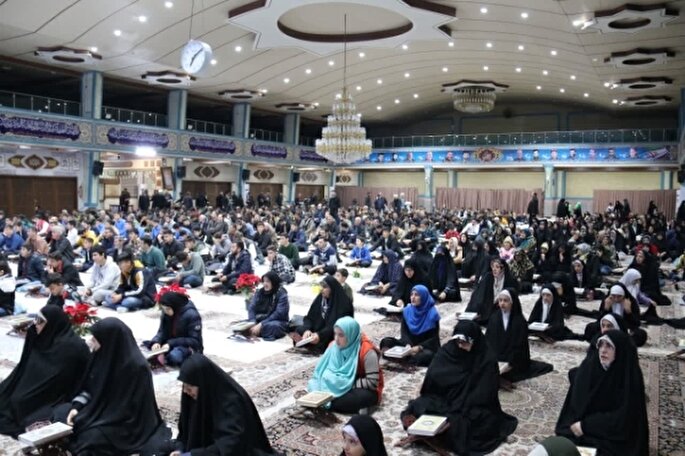 محفل انس با قرآن در ارومیه برگزار شد