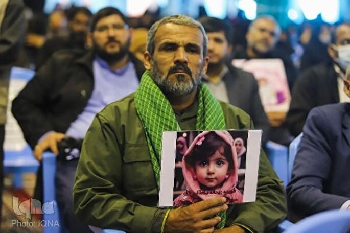 عکس | مراسم اربعین شهدای حادثه تروریستی کرمان
