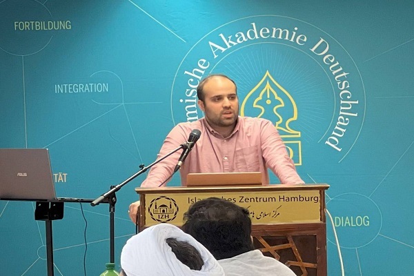 مدرسه زمستانی «مطالعات قرآنی در جهان معاصر» در هامبورگ برگزار شد