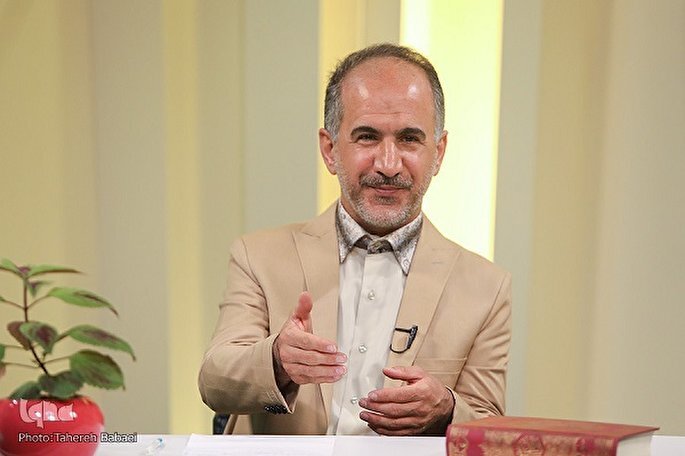 دکتر اسماعیل عاکفی