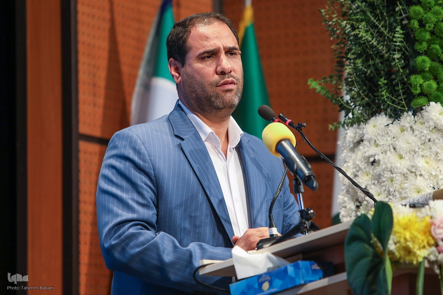 ////از کاشی «به نام پدر» تا نظرسنجی «روز پسر»