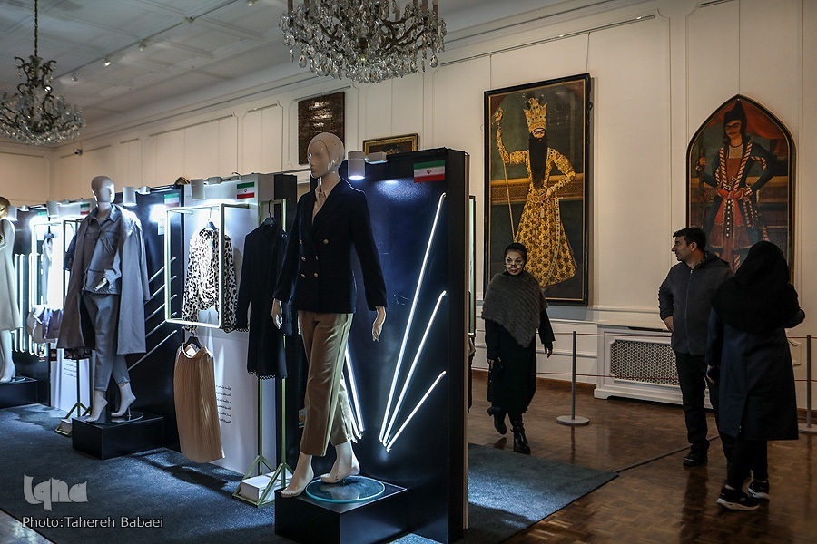 ////از کاشی «به نام پدر» تا نظرسنجی «روز پسر»