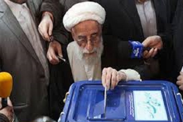 آیتالله احمد جنتی، رئیس پنجمین دوره مجلس خبرگان رهبری و دبیر شورای نگهبان آیتالله احمد جنتی، رئیس پنجمین دوره مجلس خبرگان رهبری و دبیر شورای نگهبان