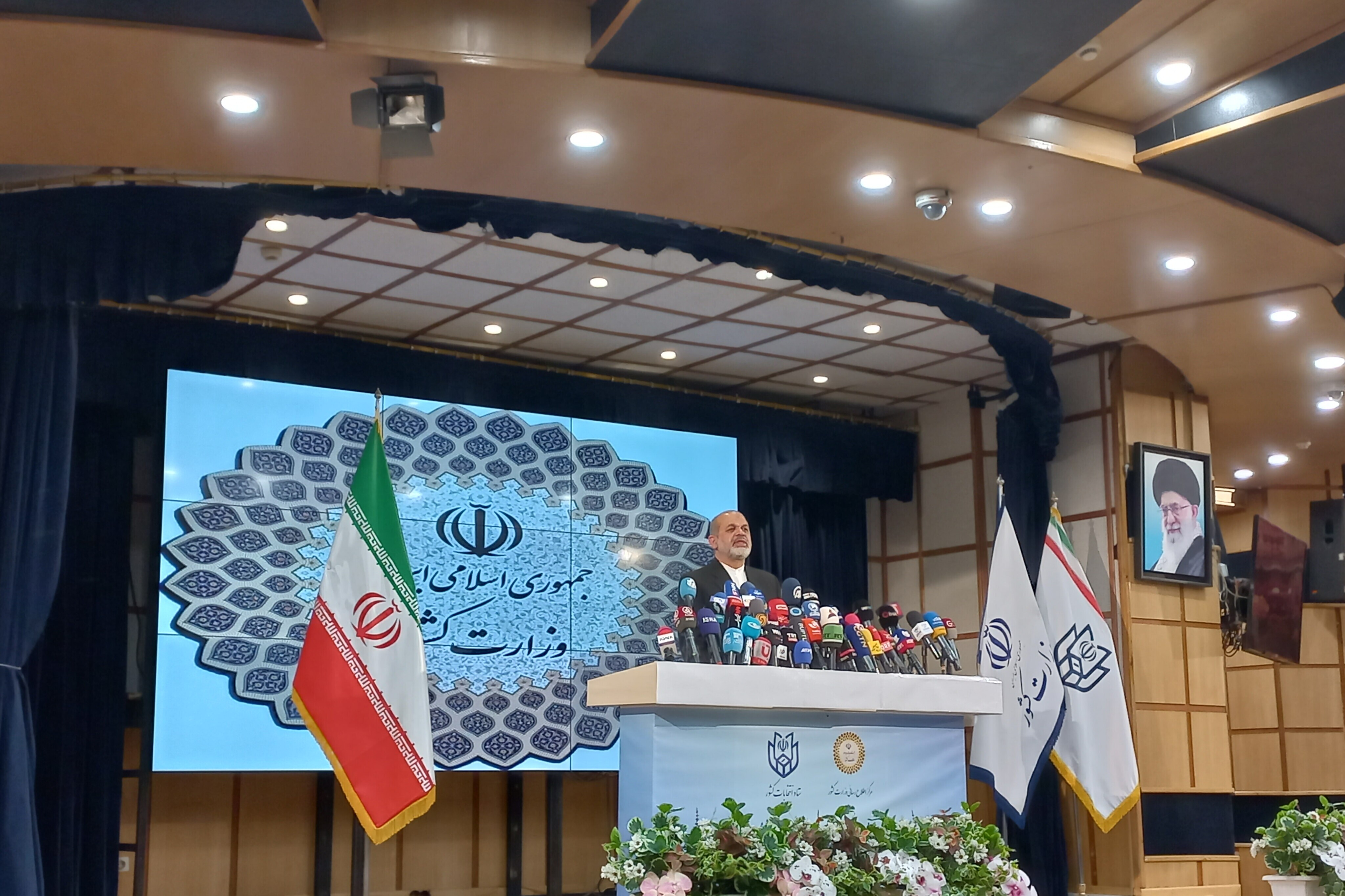 مشارکت ۴۱ درصدی انتخابات با آرای سفید ۵ درصدی در کل کشور