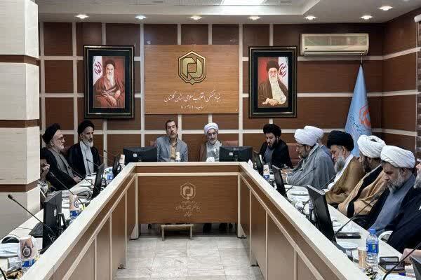 عکس | نشست جامعه وعاظ و ائمه جماعات مساجد شهرستان گرگان