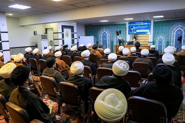 آغاز سومین گردهمایی سالانه مبلغان عراق در نجف + عکس