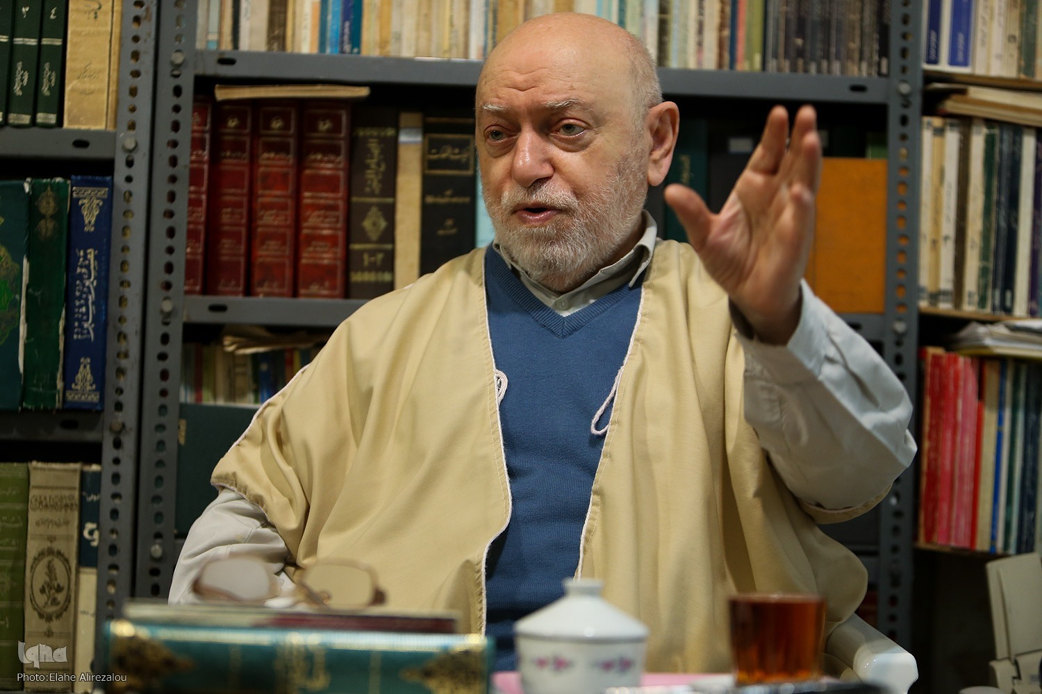 حسین استادولی