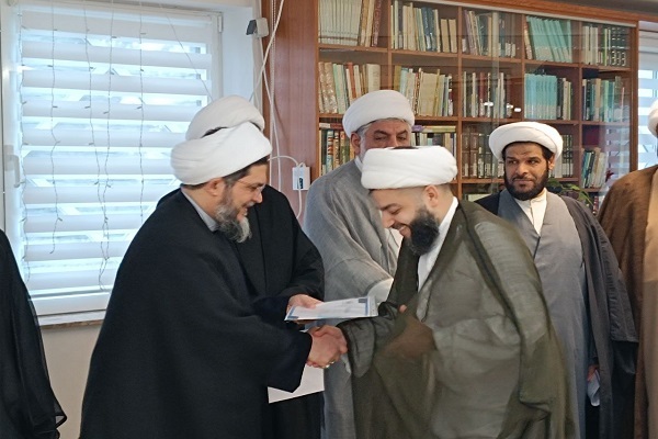 نخستین سمینار قرآنی روحانیون آلمان، هلند و بلژیک در هامبورگ برگزار شد