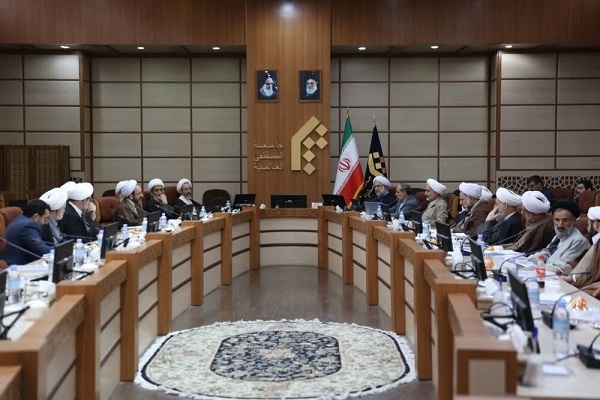 جمعی از اساتید قمی به رتبه استادی و دانشیاری ارتقا پیدا کردند