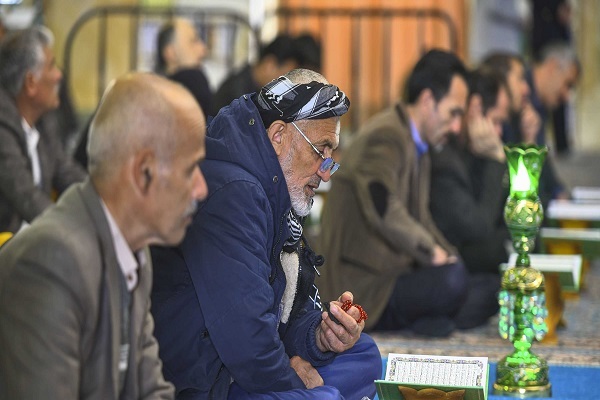 محفل قرآنی شب نیمه شعبان در مسجد مقدس جمکران برگزار شد
