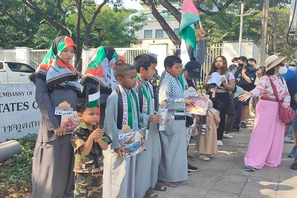 برگزاری تجمع همبستگی با فلسطین در تایلند + عکس برگزاری تجمع همبستگی با فلسطین در تایلند + عکس