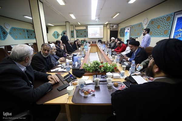 نشست سهم جامعه قرآنی در مشارکت پرشور انتخابات