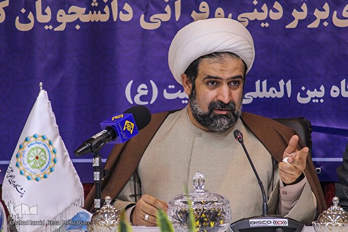 جامعه آماده ظهور حضرت مهدی(عج) باید به کمال عقل رسیده باشد