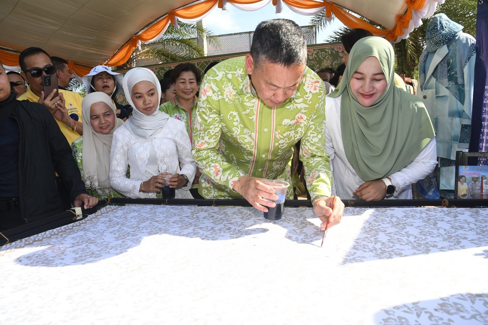 نخست‌وزیر تایلند با علما و مسلمانان دیدار می‌کند