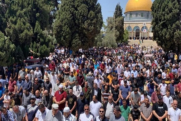 مشارکت 120 هزار فلسطینی در نماز عید فطر مسجدالاقصی + عکس