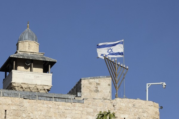 «گرگ سرخ» صهیونیست‌ها در تعقیب فلسطینی‌ها